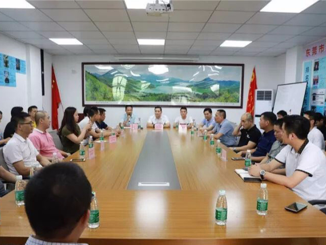 缠绕膜厂家成人免费看片视频免费下载包装总经理陈总参加揭西商会年中全体理事会议